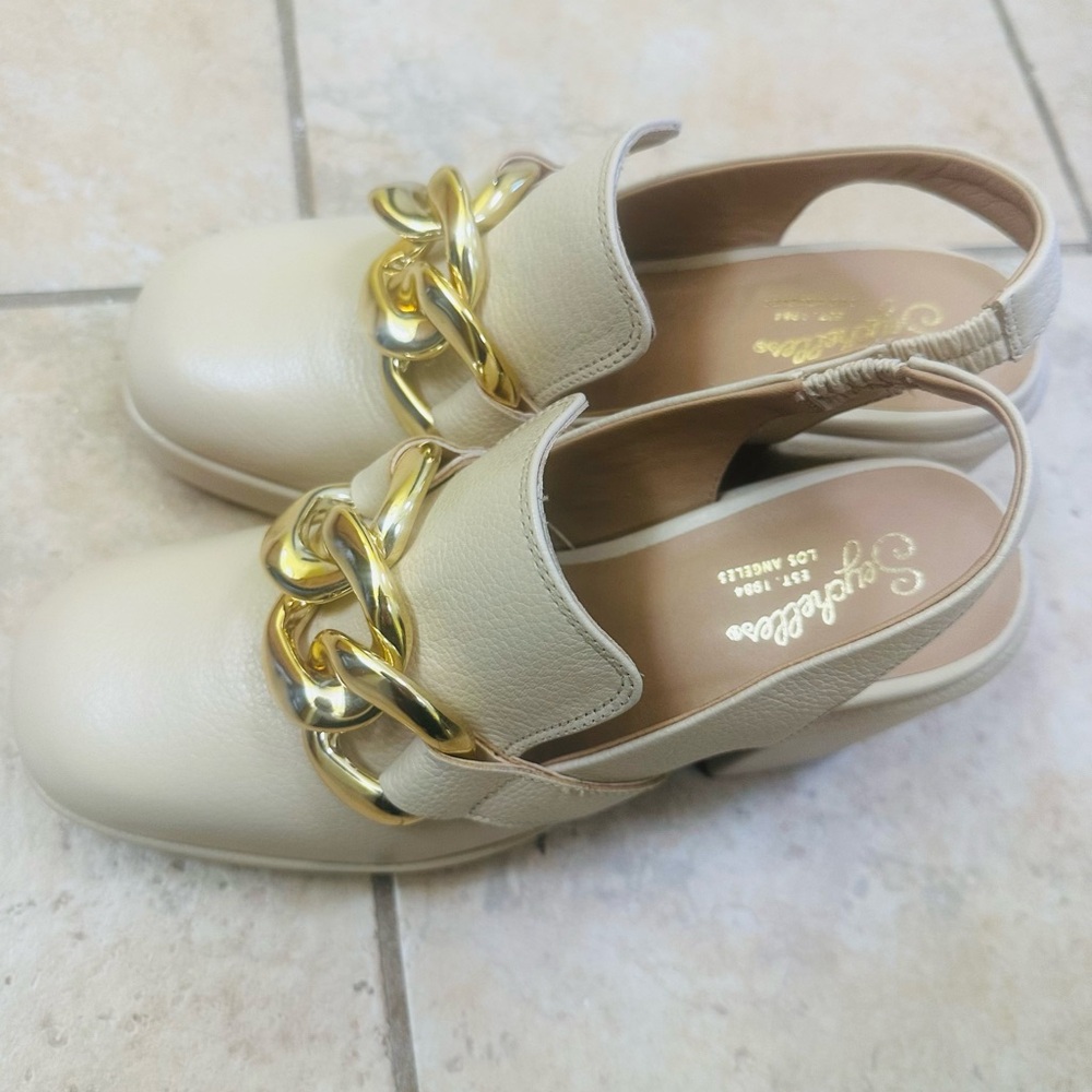 Elegant Cream Slip-On leather Shoes with Gold Chain
